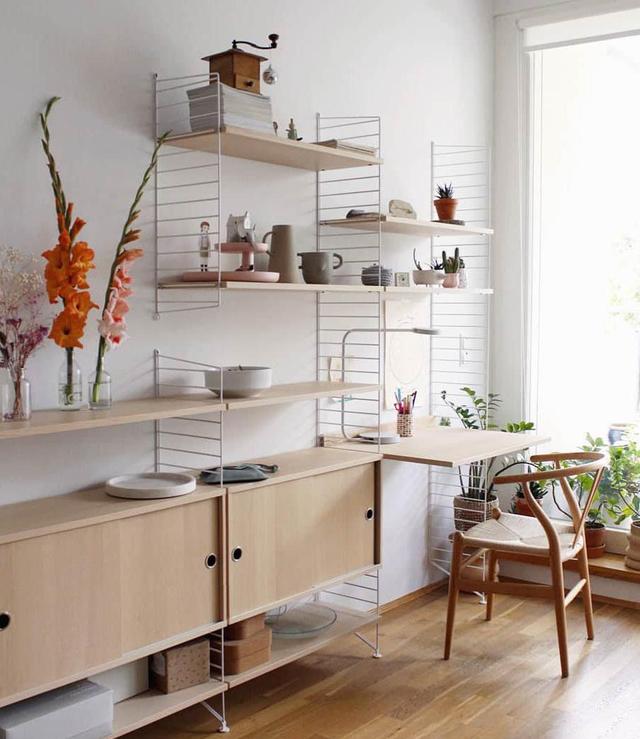 一半白色一半原木,木饰面无印良品风,满屋子花花世界很快乐