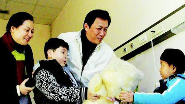 唐国强|唐国强之女唐莉：在生母离世的阴影里长大，39岁理解了继母的苦