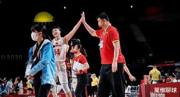 意甲|姚明英明决定，正式放行女篮奥尼尔！周琦左右为难，别双标对待他