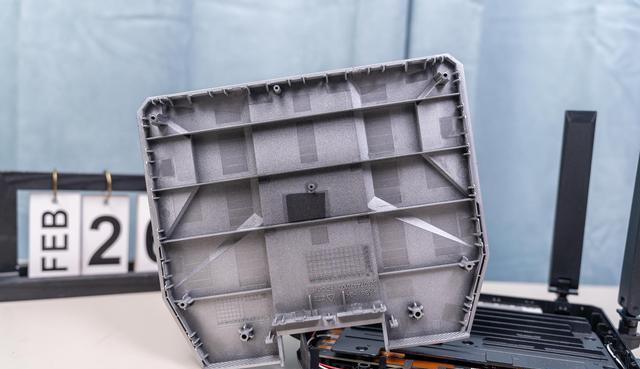 性能强大无短板，外观酷炫用料足、中兴AX5400Pro+旗舰版路由器