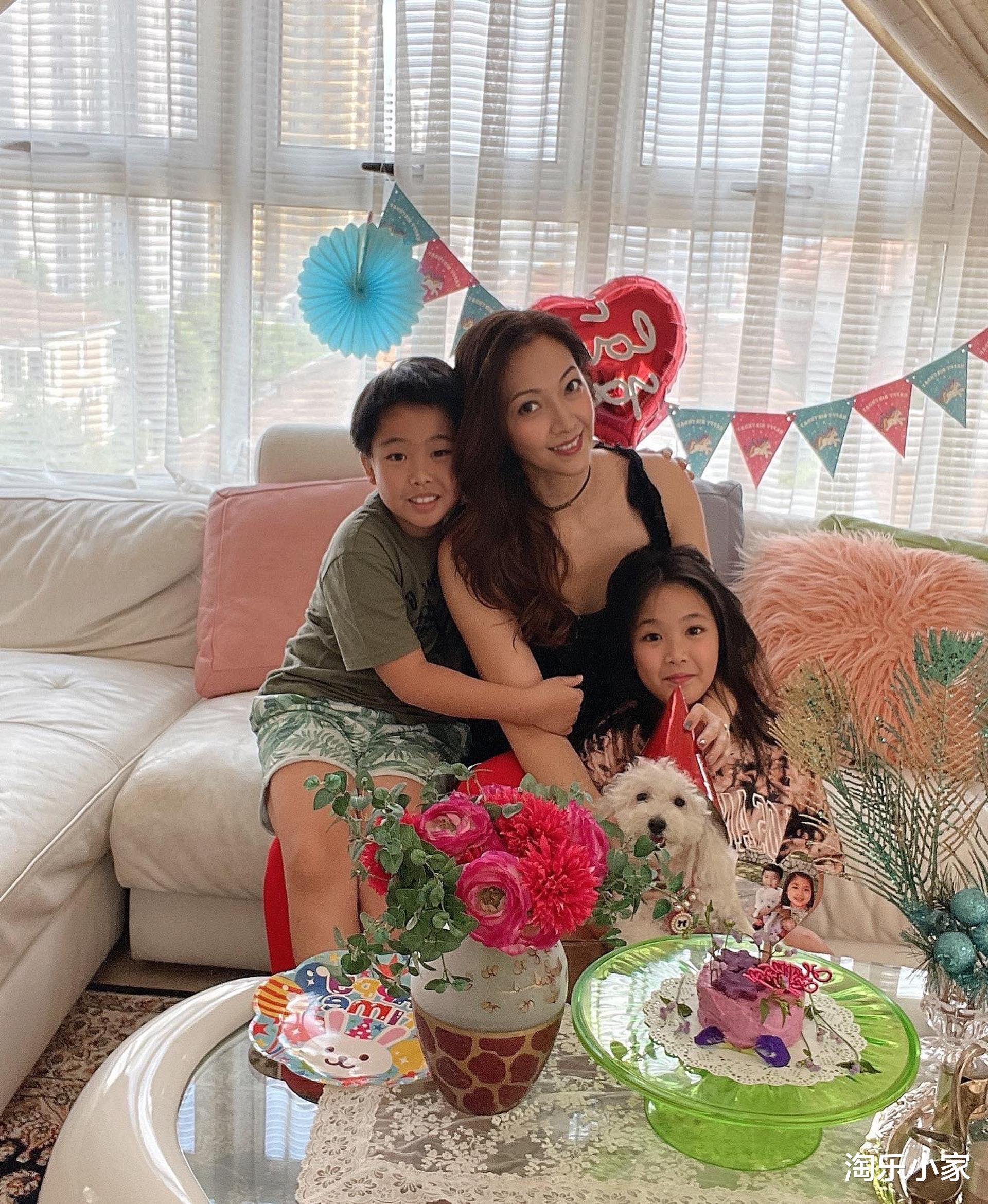 邱淑贞|邱淑贞惊喜现身为甄楚倩庆生,戴名表、钻戒劲富贵明艳照人