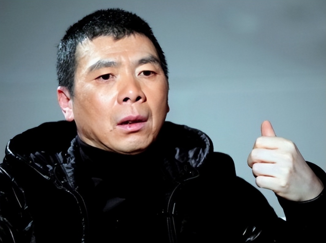 冯小刚|冯小刚为何不要儿子,却唯独愧对冯巩和女儿