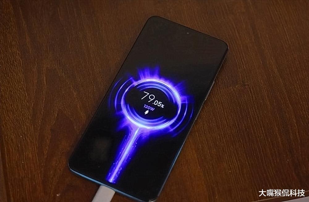 摩托罗拉|两款价格较低的512G存储空间手机产品,卖点不同,确实都很香