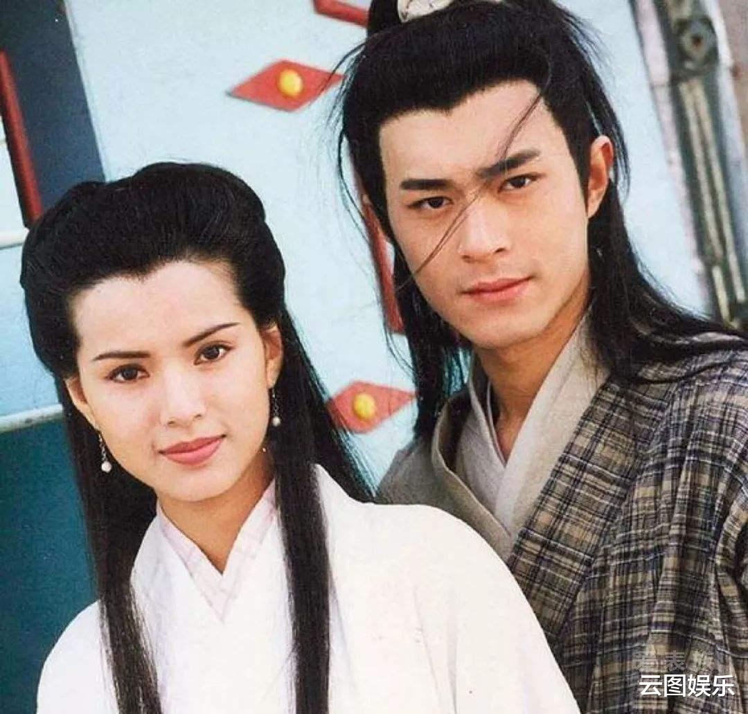 |李若彤素颜直播健身，手臂肌肉明显却被吐槽太瘦，罕见反击对方