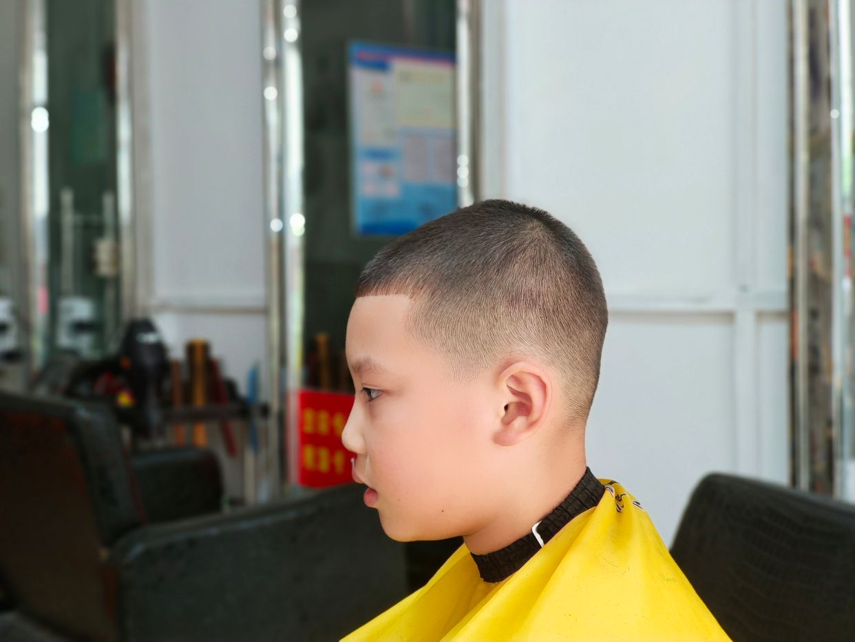 发型 2022小男孩该剪的发型，个性有型很不赖，喜欢吗
