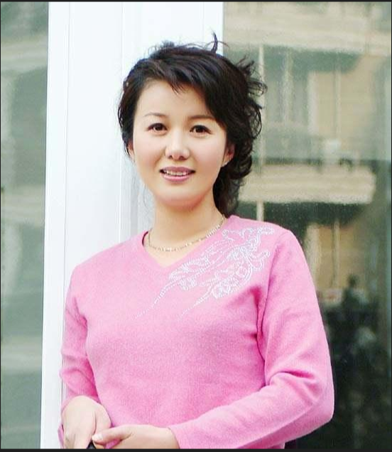 郑卫莉|郑卫莉：二婚成杜淳继母，原谅杜志国的不忠，她到底图的是什么？