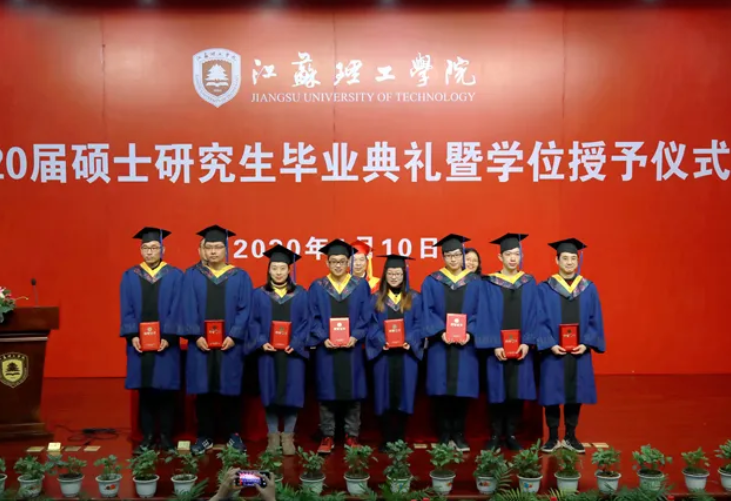 职业装|35岁研究生找工作,面试流程走完了,面试官告诉我“超龄了”