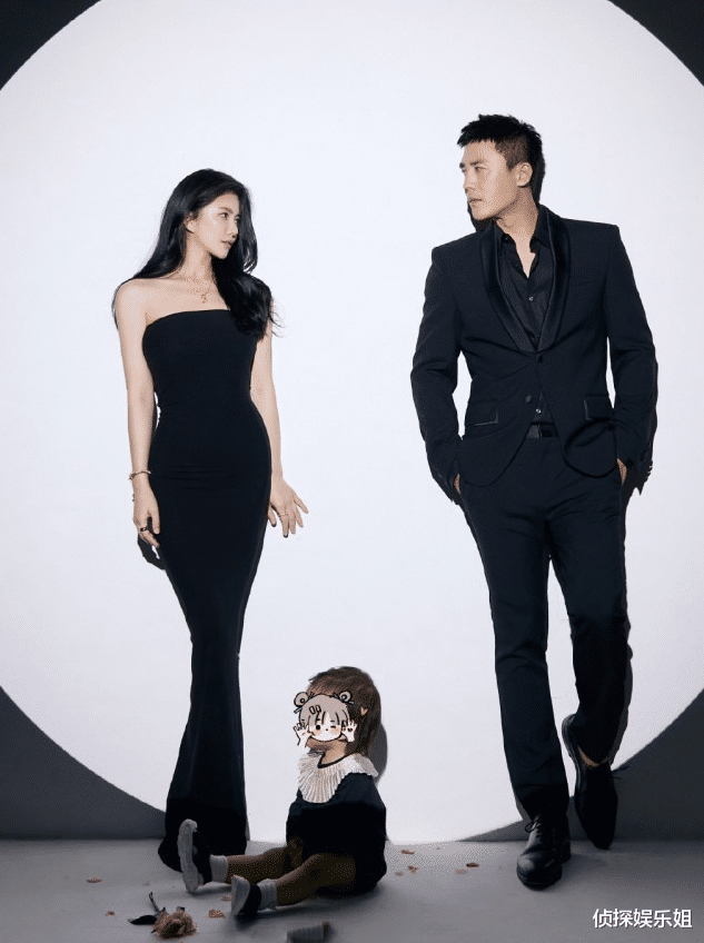 王灿|杜淳老婆晒与董璇等合照,王灿气质不输大明星,被指撞脸宋慧乔