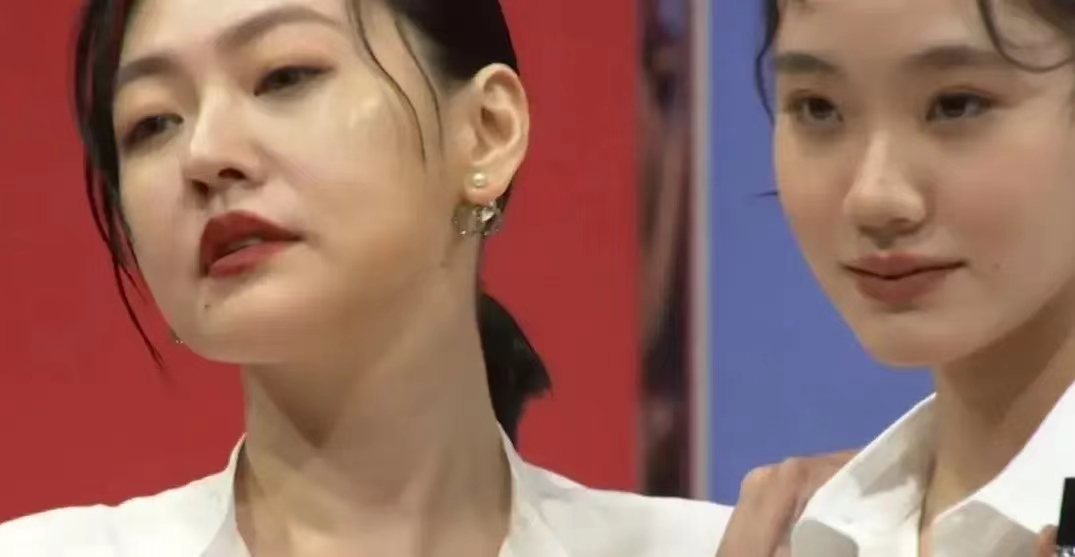 郑州|小S出活动被嘲发福，女儿营业颜值备受质疑，网友直呼太成熟