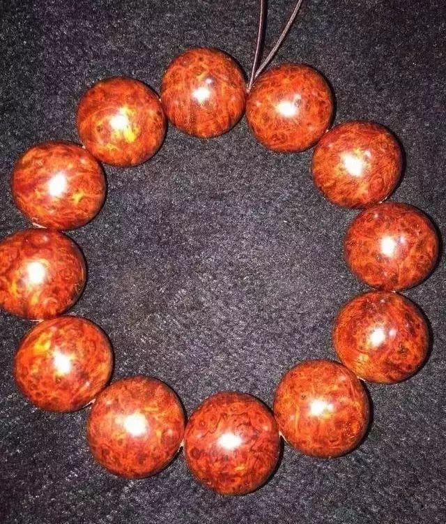 文玩|丑出新高度,价格却贵的离谱!