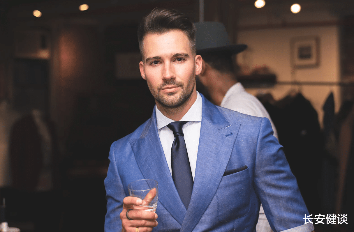 衰老|“年轻”男人的“最爱”，常吃这5种食物，你也可以变得“很年轻”