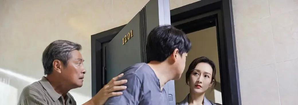 王鸥|《新剧之约》在央视首播！王鸥法令纹明显，董璇状态拉垮