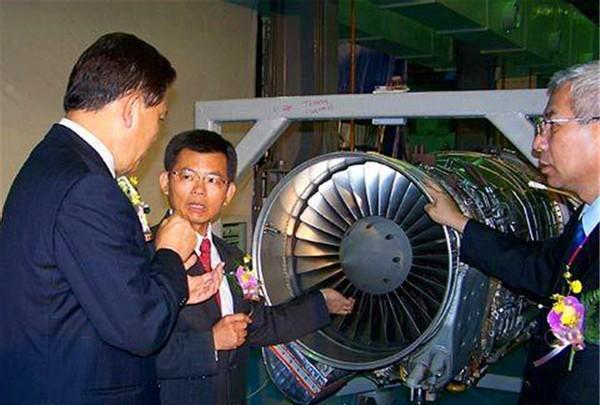 烧钱研究、进口,美国零件900,中国900万,差距到底在哪?