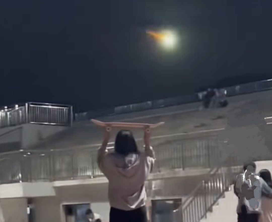 石家庄夜空现“绿光火球”,或是哈雷彗星碎块!现正有三场流星雨