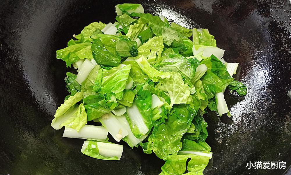 小白菜和干豆腐这样做，清香味美，大鱼大肉吃腻了来一盘特爽口