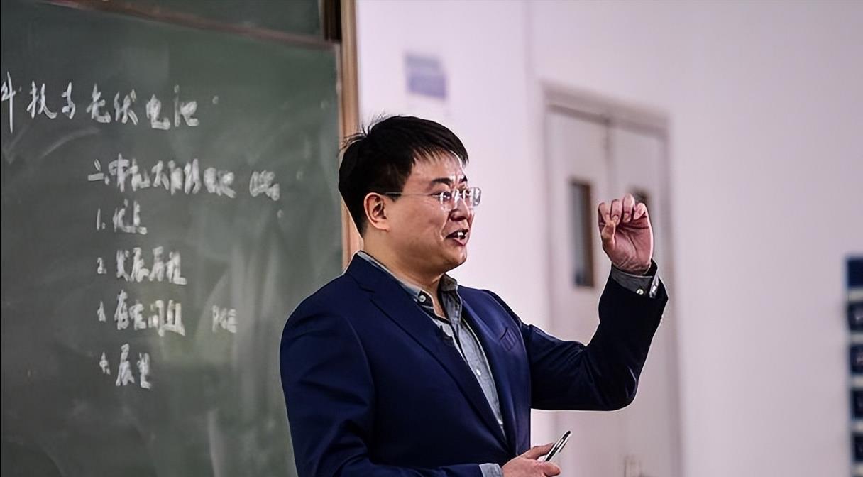 教师|非师范生从教弊大于利：清华北大硕博士扎堆中小学，不宜提倡