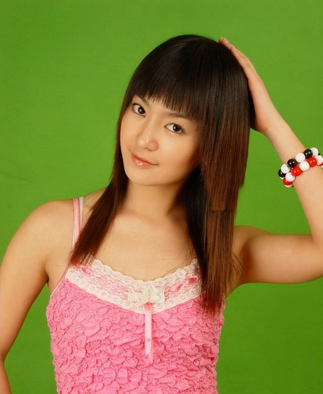 李晟|李晟:因戏结缘嫁给“尔康”,结婚生子如今生活幸福,家庭美满