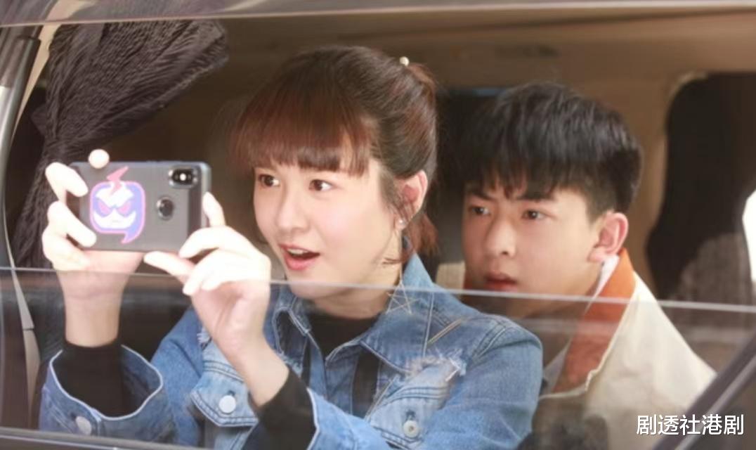 TVB|28岁演20岁！TVB力捧小花剪齐刘海扮少女，观众吐槽夸张又装模作样