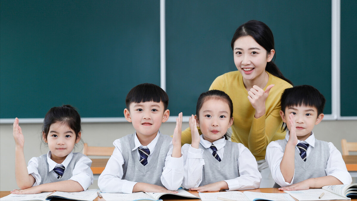 教师|疑似“量身定做”式招聘教师！学校方回应称“发展需要”