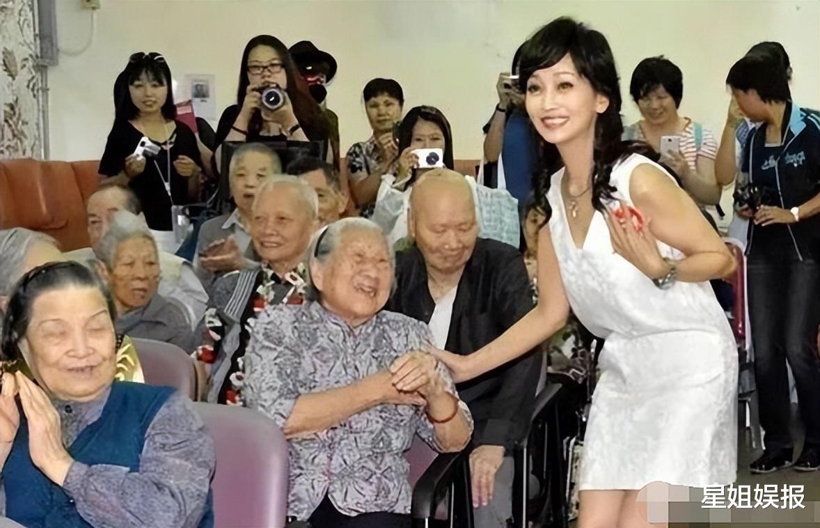 陈慧琳|50岁的陈慧琳，62岁的钟楚红，70岁的朱琳，还是这么优雅漂亮！