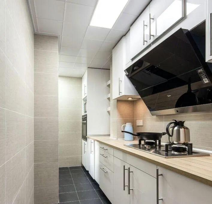 95㎡房子装修成原木风,最喜欢隐形门设计,效果超预期!