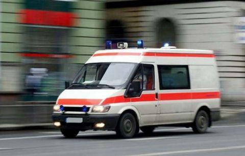 祛湿|老人腹痛便血,考虑血栓病变,欲手术取栓一看:肠子转了180度!