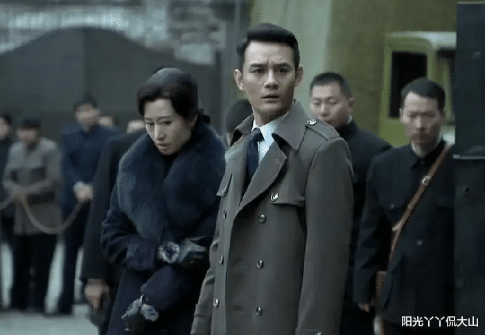 伪装者|《伪装者》有何魔力,能让观众一边吐槽,一边还放不下呢?