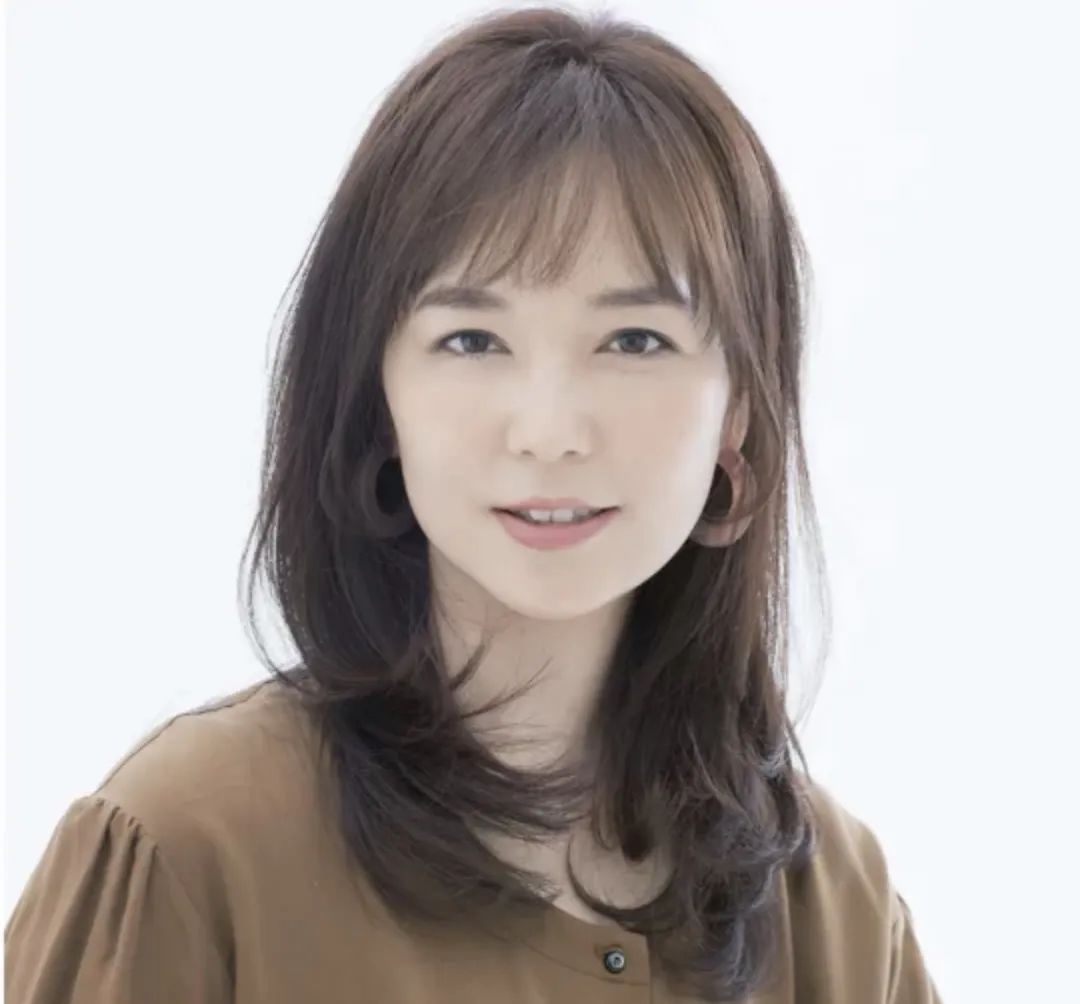 护发素 35岁女人如何快速摆脱“主妇”形象？这几点做到，很容易变漂亮