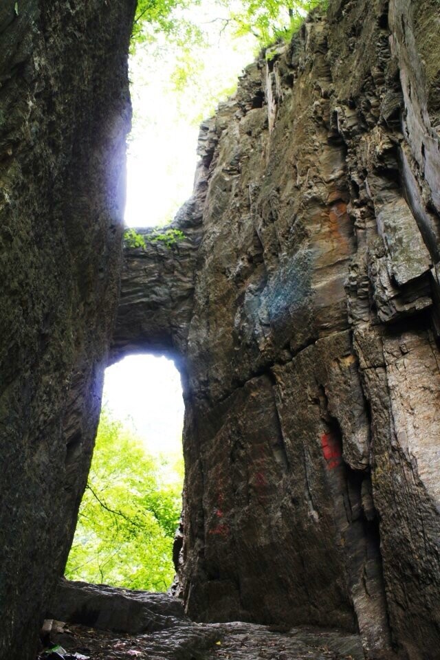 火山岛|西安最西边的峪口,一脚踩三县,石门竟有3000多年历史,周朝凿