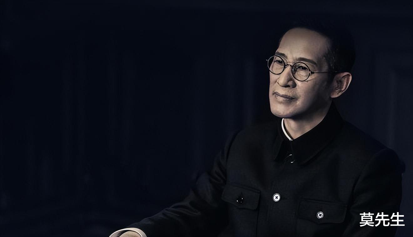 黄磊|多位明星分享确诊日常，为何只有黄磊、张靓颖被骂？原因找到了