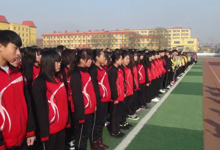 南京|谁说一定要考高中读大学?17岁女孩不走寻常路,未来前途光明