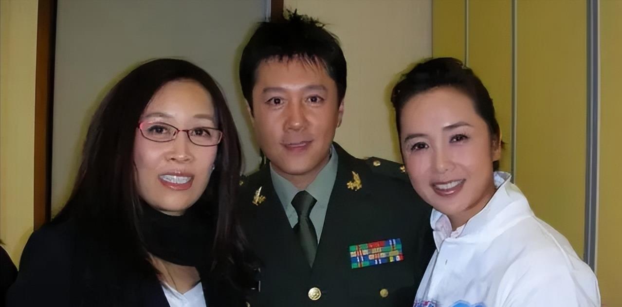 蔡国庆|蔡国庆：22次登上春晚的舞台，曾被那英追求过，儿子是他的骄傲