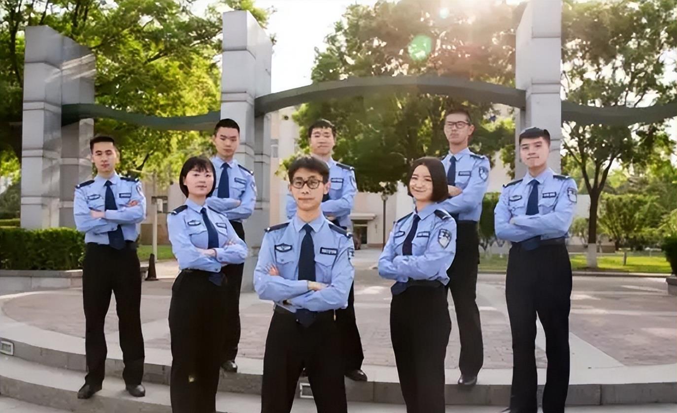 中国人民公安大学|中国人民公安大学校草,成"行走的招生简章",长相