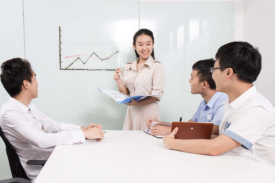 |职场中，领导在提拔某人前，心里面想的是什么东西呢？