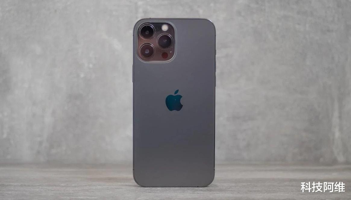 iPhone|發布不到四個月下跌800元，256GB+4352mAh，高配iPhone一降再降