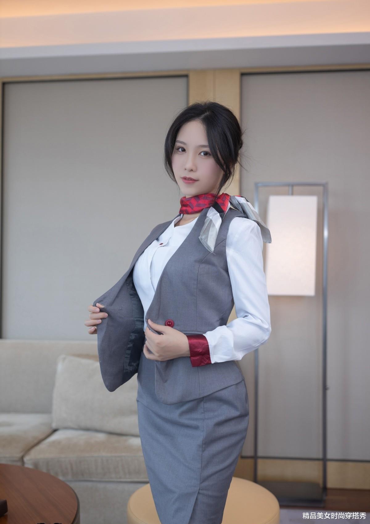 高跟鞋|职场小姐妹把白衬衫穿在身上，精致又不失女人味，还有点性感迷人