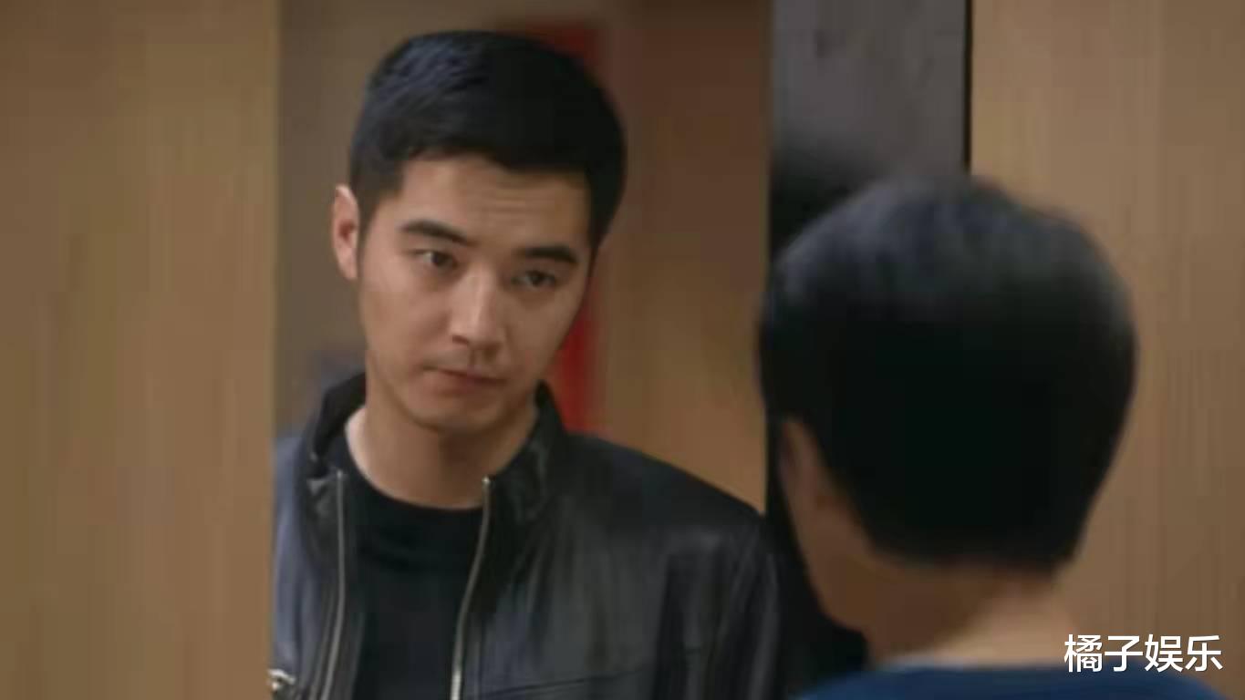 沈翊|猫狗系警官？《猎罪图鉴》金世佳檀健次惊险追凶，拿画笔当武器？