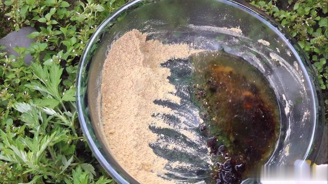 |夏季野钓草鱼,鲤鱼饵料配方,此款饵料比大多数商品饵还管用