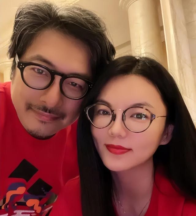 爸爸去哪儿|《爸爸去哪儿》播出9年,5对夫妻已离婚,在芒果秀恩爱的都翻车了