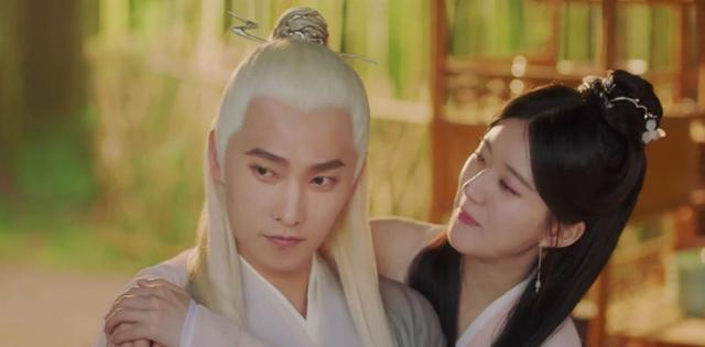 且试天下番外|《且试天下番外》兰息变回黑发，风夕生子：我娘又跑我爹房间了