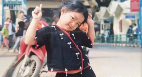 李紫婷|8岁夺奖,曾担任火箭少女主唱,李紫婷为什么火不起来?