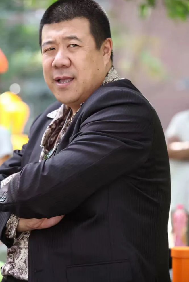 孙菲菲|古装第一美人孙菲菲:获金庸超高评价,被导演侄子暴打后星途尽毁