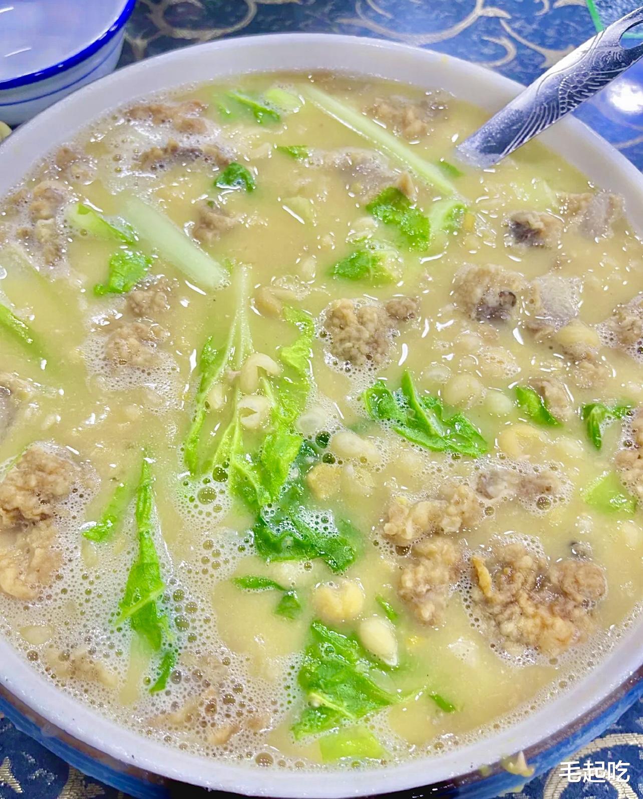 成都地道老饭馆，“酥肉豆汤”鲜美浓郁，巨下饭，人均45元吃到饱