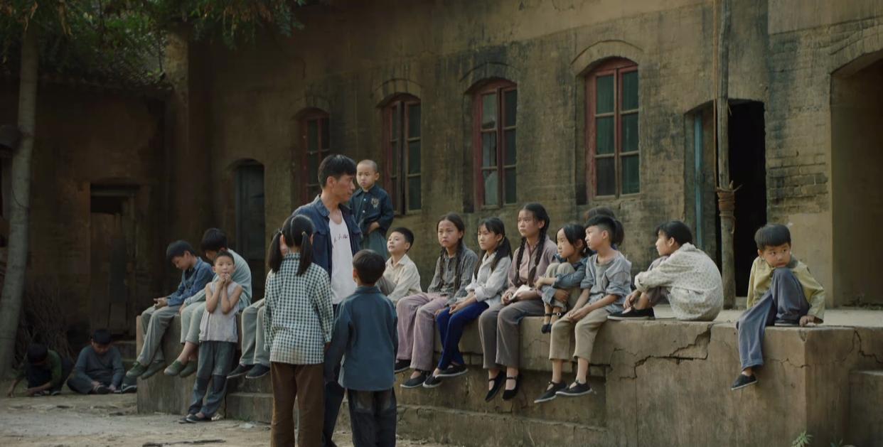 央视|央视黄金档新剧开播便破1,收视更是连涨三天,主要演员选得好