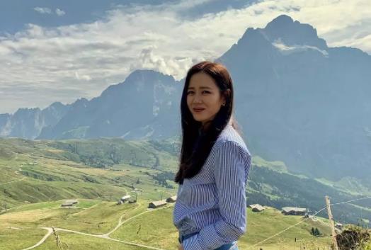 玄彬|玄彬、孙艺珍携手甜游济州岛！目击者网晒两人亲笔签名泄行迹！