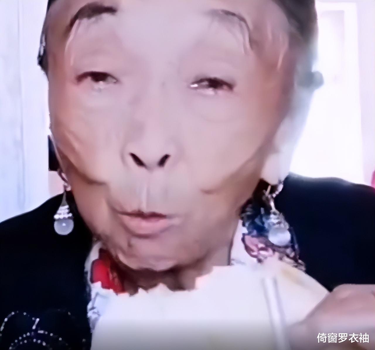 李玉成|马玉琴和李玉成同桌吃饭，李玉成怕丢人不露脸，被网友讽刺吃软饭