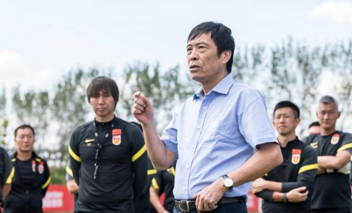 李霄鹏|600万没了，李霄鹏被批，名记爆真相，陈码头不职业决定坑死李霄鹏
