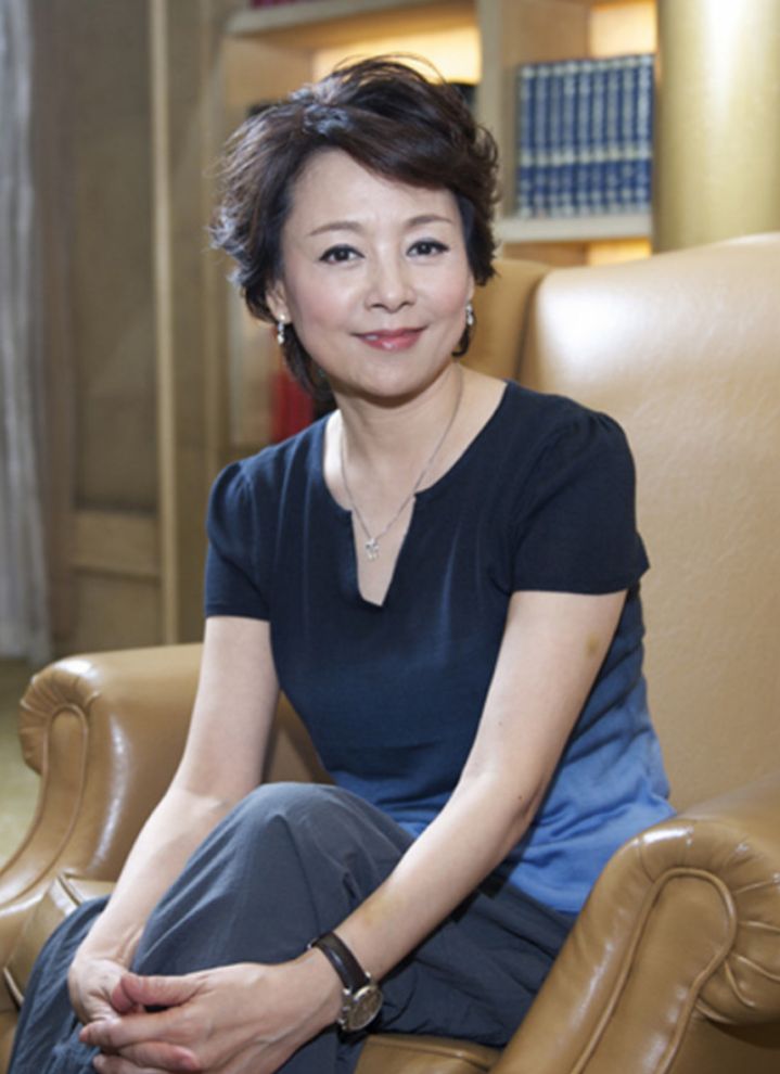 边缘世界|张瑜：80年代红极一时，与导演张建亚离婚31年，今61仍单身无子女