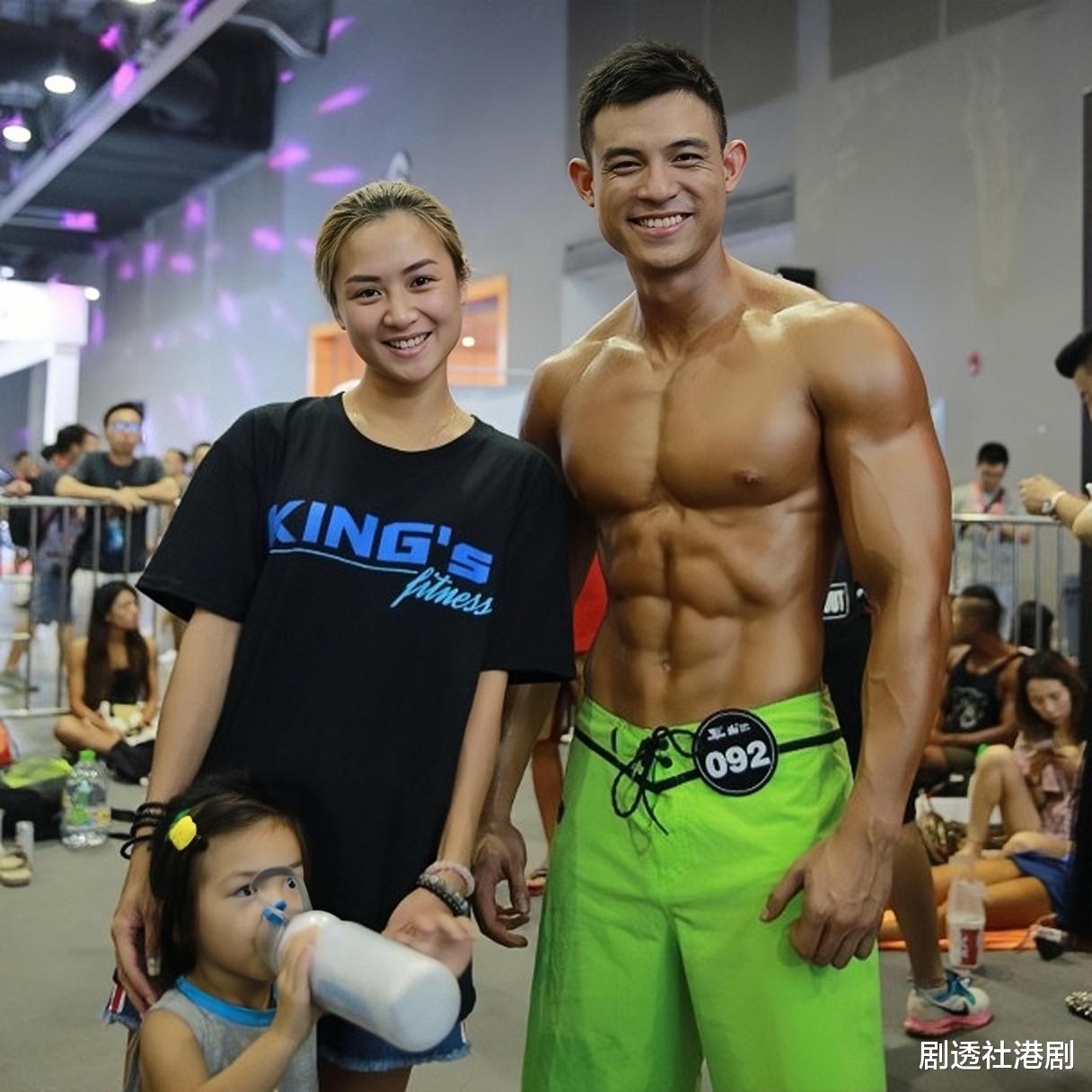 卢颂之|未婚先孕!32岁香港知名靓模和对象正式注册结婚,已育有一子一女