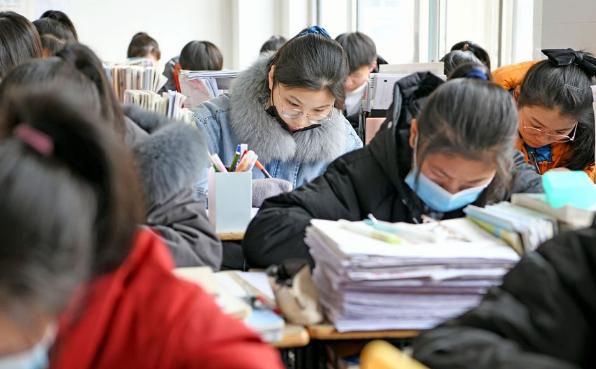 教师|过度饱和的4个专业，看着前景广阔，其实毕业之后就业很难